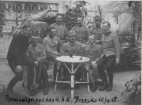 Personalgruppe des 4. A.K. in Brzesko - Namen bekannt - 10.4.1915